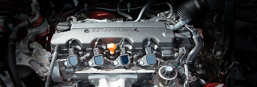 2.0-литровый бензиновый силовой агрегат Honda R20A под капотом Хонда Аккорд.