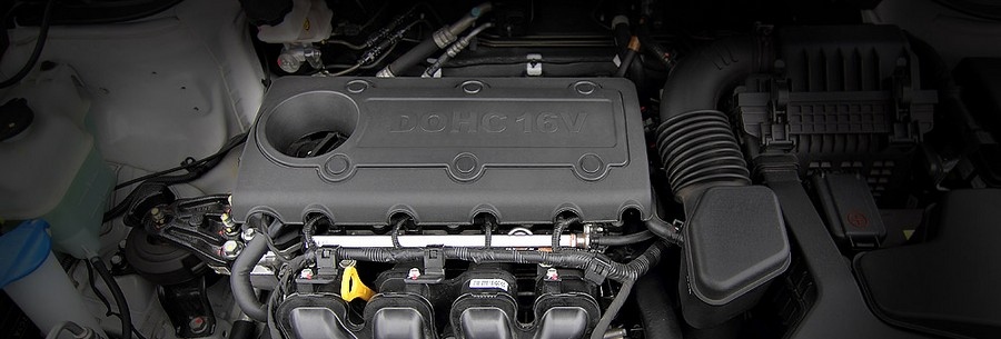 2.4-литровый бензиновый силовой агрегат Hyundai G4KE под капотом Хендай Санта Фе.