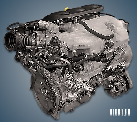 Мотор Mazda AJ-DE вид сбоку.