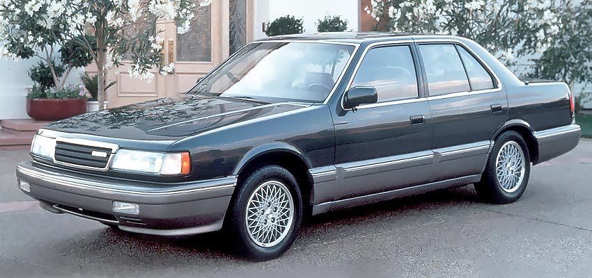 Mazda 929 1990 года с бензиновым двигателем 2.2 литра