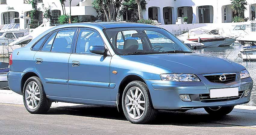Mazda 626 2001 года с бензиновым двигателем 1.8 литра