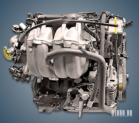 2.0-литровый бензиновый мотор Мазда FS-ZE вид сбоку.