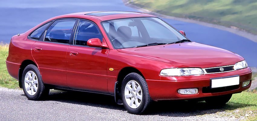 Mazda 626 1993 года с бензиновым двигателем 2.0 литра