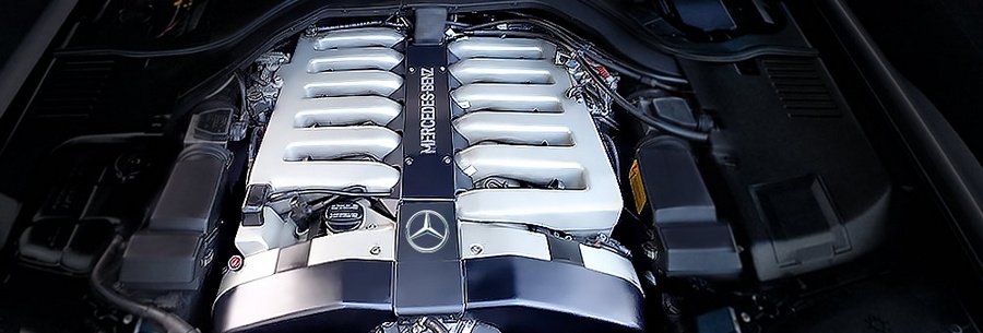 6.0-литровый бензиновый силовой агрегат Mercedes M120 под капотом Мерседес S600.