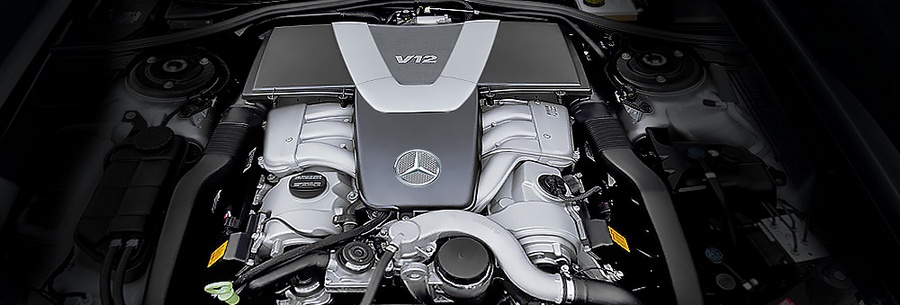 5.8-литровый бензиновый силовой агрегат Mercedes M137 под капотом Мерседес S600L.