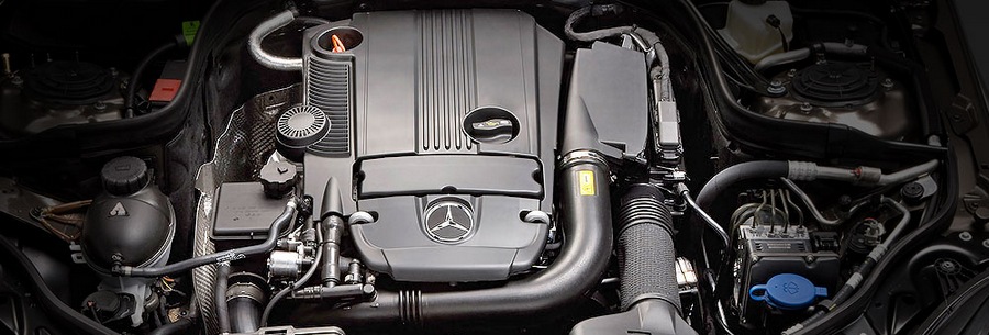 1.6 - 1.8 литровый бензиновый силовой агрегат Mercedes M271 под капотом Мерседес C180.