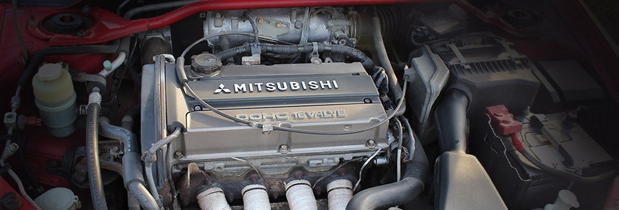 2.0-литровый бензиновый силовой агрегат Mitsubishi 4G63 под капотом Митсубиси Галант.