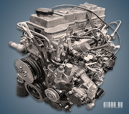 2.8-литровый дизельный мотор Митсубиси 4М40 фото.
