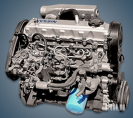 1.7-литровый дизельный мотор Ниссан CD17 фото.