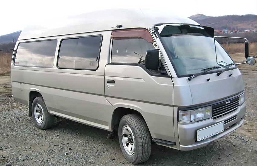 Nissan Caravan 1988 года с дизельным двигателем 2.3 литра