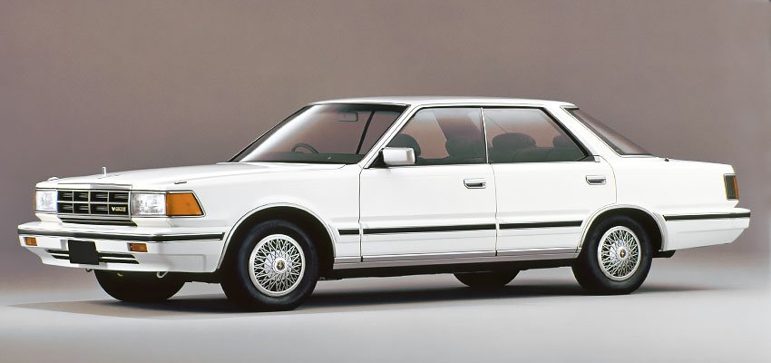 Nissan Cedric 1986 года с бензиновым двигателем 3.0 литра