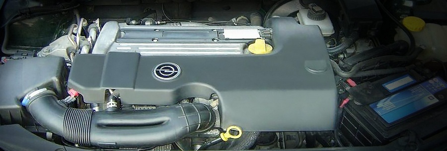 2.2-литровый бензиновый силовой агрегат Z22SE под капотом Опель Вектра.