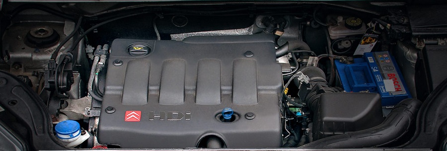 2.0-литровый дизельный силовой агрегат DW10DT под капотом Пежо 406.