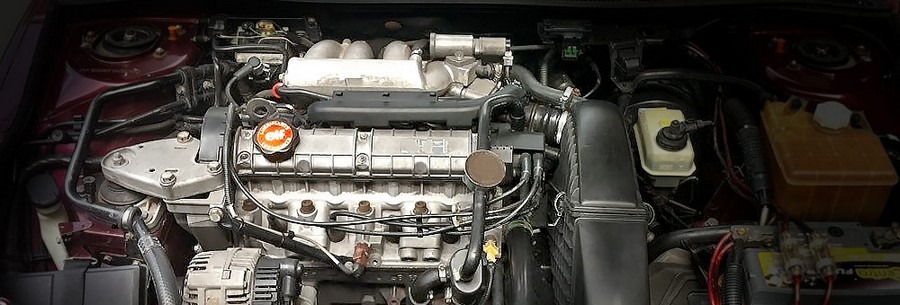 Двухлитровый бензиновый силовой агрегат Renault F3R под капотом Рено Лагуна.