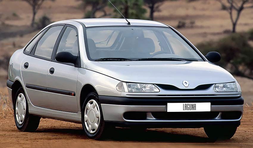 Renault Laguna 1997 года с бензиновым двигателем 2.0 литра
