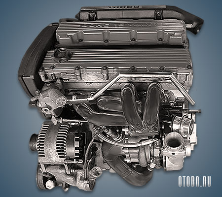 2.0-литровый бензиновый мотор Ровер 20T4G вид сбоку.