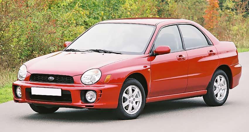 Subaru Impreza с бензиновым двигателем 1.5 литра 2001 года