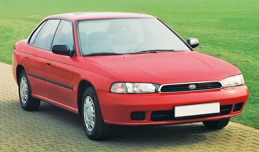 Subaru Legacy 1997 года с бензиновым двигателем 2.5 литра