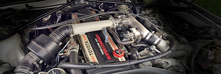 2.0-литровый бензиновый силовой агрегат Toyota 1G-GZE под капотом Тойота Кроун.