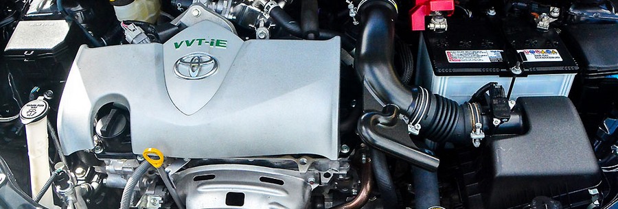 1.3-литровый бензиновый силовой агрегат Toyota 1NR-FKE под капотом Тойота Ярис.