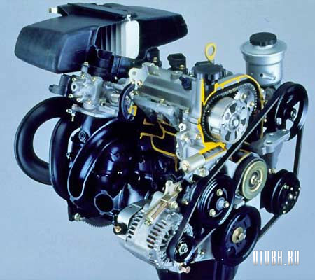 1.0-литровый бензиновый двигатель toyota 1SZ-FE фото.