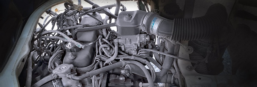 1.6-литровый карбюраторный силовой агрегат Toyota 1Y под капотом Тойота Таун Айс.