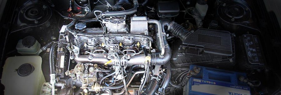 2.0-литровый дизельный силовой агрегат 2C под капотом Тойота Королла.