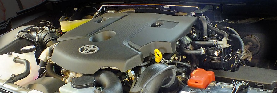 2.4-литровый дизельный силовой агрегат Toyota 2GD-FTV под капотом Тойота Хилокс.