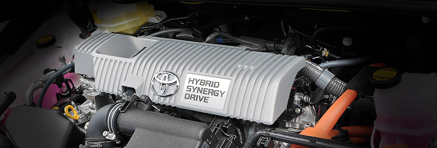 1.8-литровый бензиновый силовой агрегат Toyota 2ZR-FXE под капотом Тойота Приус.