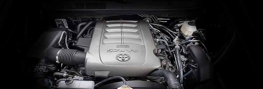 5.7-литровый бензиновый силовой агрегат Toyota 3UR-FE под капотом Тойота Тундра.