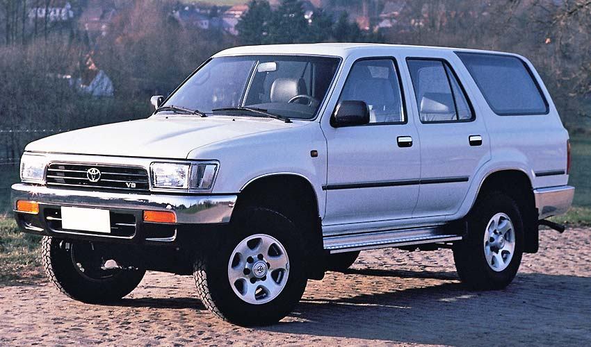 Toyota 4Runner 1992 года с бензиновым двигателем 3.0 литра