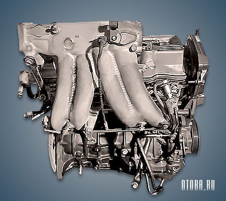 1.8-литровый бензиновый мотор Тойота 4S-FE вид сзади.