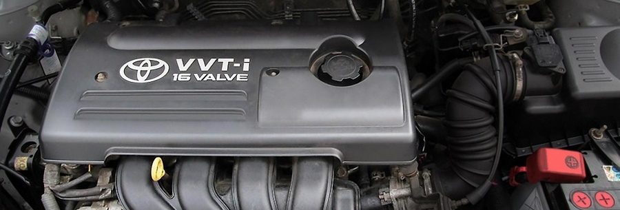 1.4-литровый бензиновый силовой агрегат Toyota 4ZZ-FE под капотом Тойота Аурис.