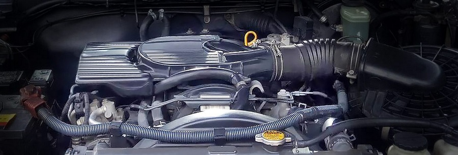 3.0-литровый дизельный силовой агрегат 5L под капотом Тойота Королла.
