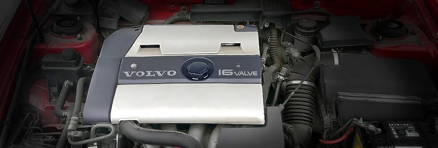 1.8-литровый бензиновый силовой агрегат Volvo B4184S под капотом Вольво V40.