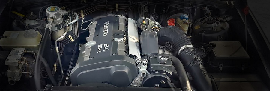 3.0-литровый бензиновый силовой агрегат Volvo B6304S под капотом Вольво 960.