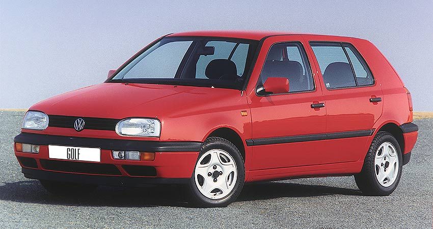 Volkswagen Golf с бензиновым двигателем 1.8 литра 1993 года