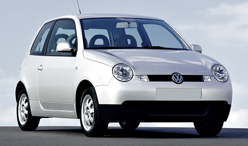 Volkswagen Lupo с бензиновым двигателем 1.4 литра 2002 года