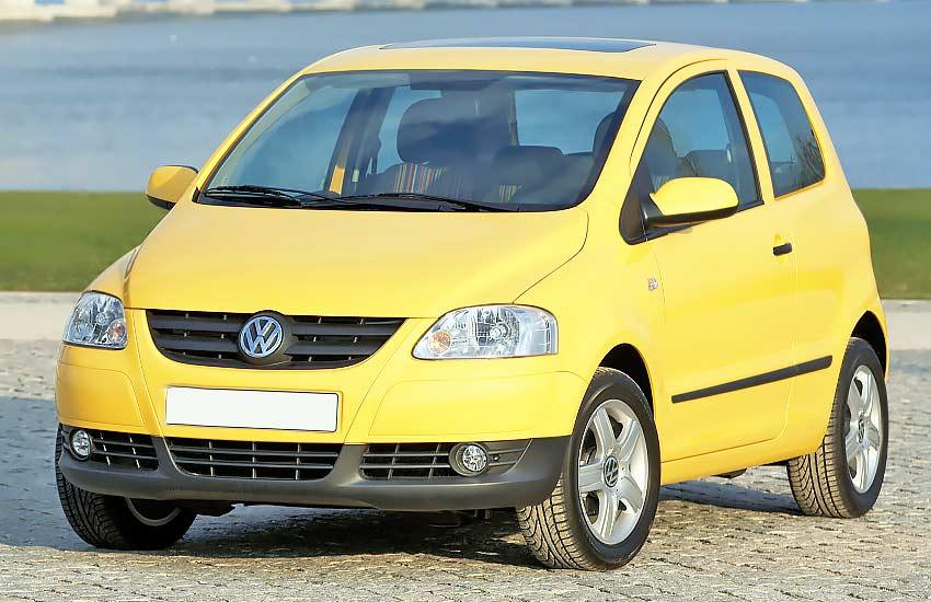 Volkswagen Fox с бензиновым двигателем 1.2 литра 2006 года