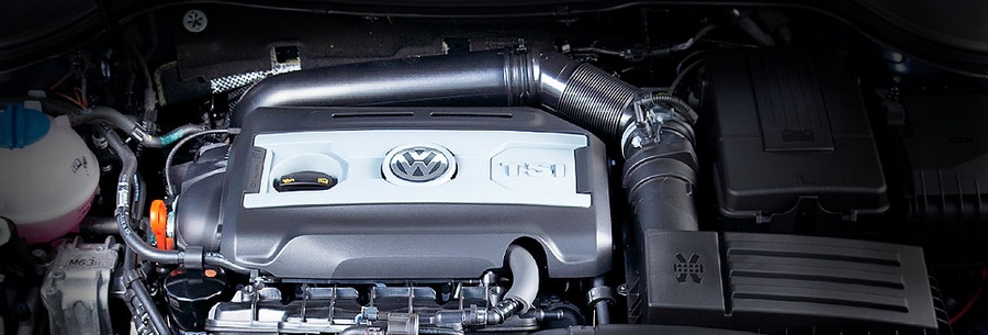 1.8-литровый бензиновый силовой агрегат VW CDAA под капотом Фольксваген Пассат.