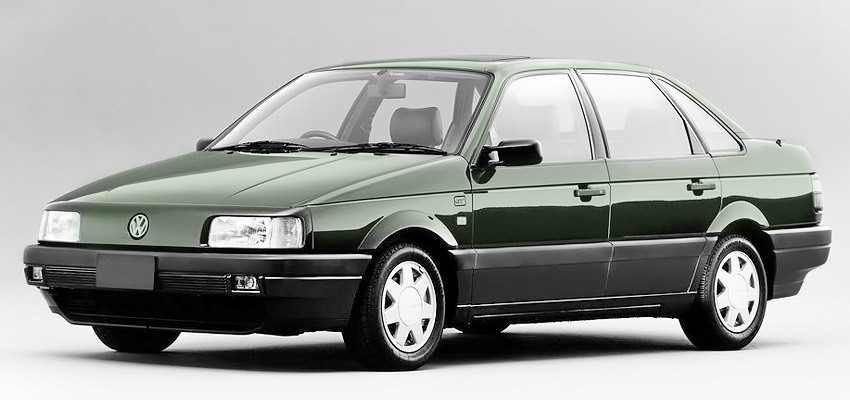 Volkswagen Passat с бензиновым двигателем 1.8 литра 1990 года