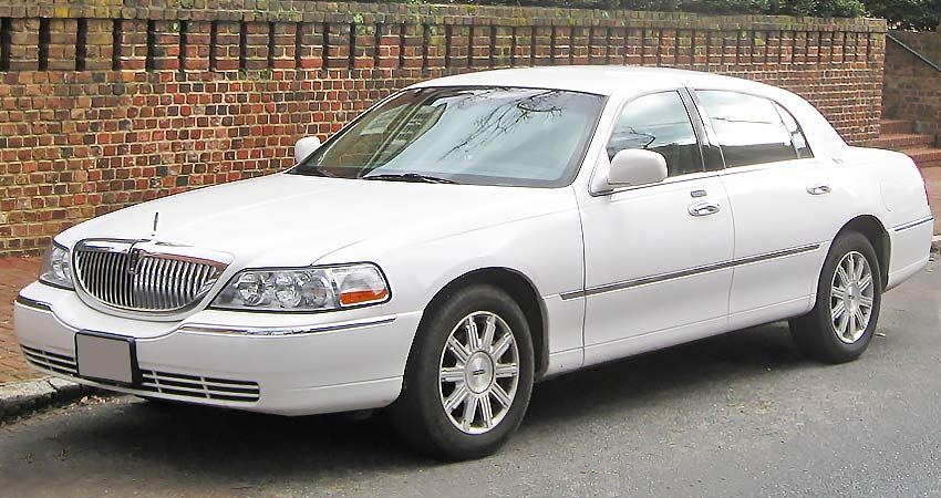 Lincoln Town Car 1999 года с автоматом 4R70W